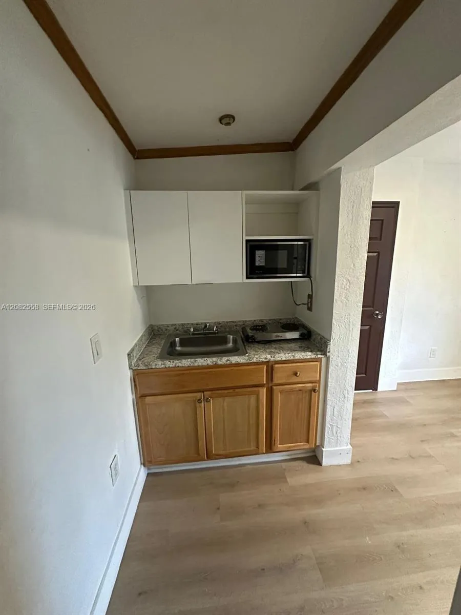 785 NW 96th St #2 Miami, FL 33150