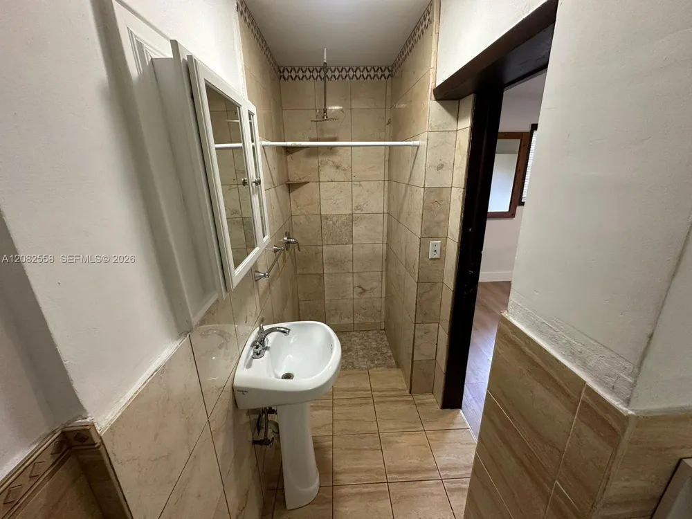 785 NW 96th St #2 Miami, FL 33150