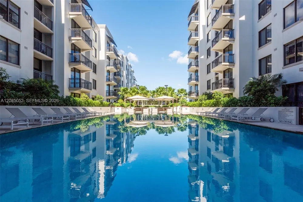 301 Altara Ave #813 Coral Gables, FL 33146