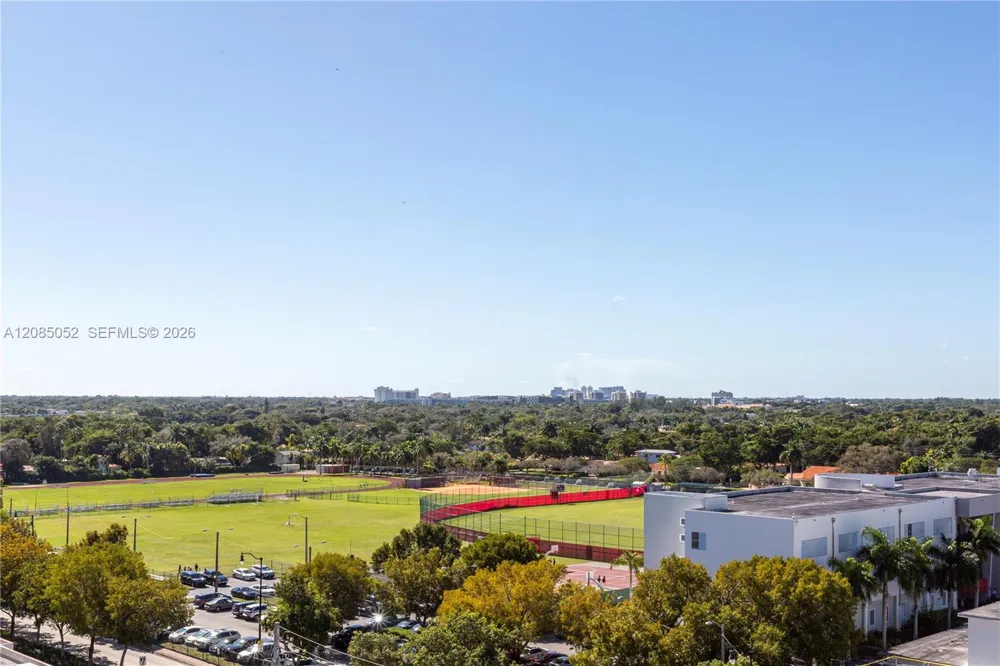 301 Altara Ave #813 Coral Gables, FL 33146