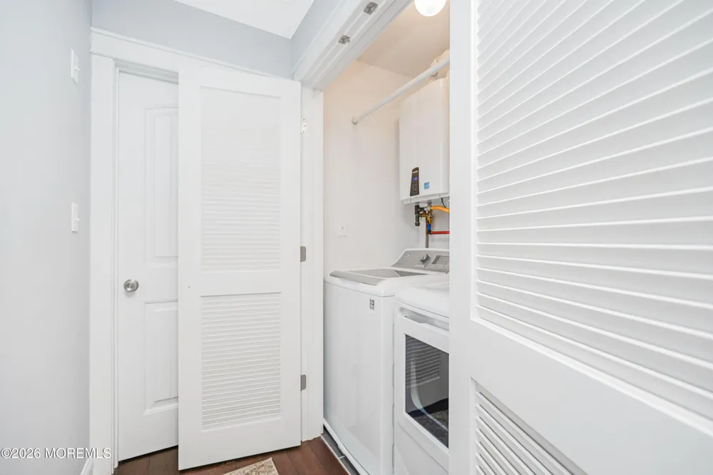 741 Beach Avenue Beachwood, NJ 08722