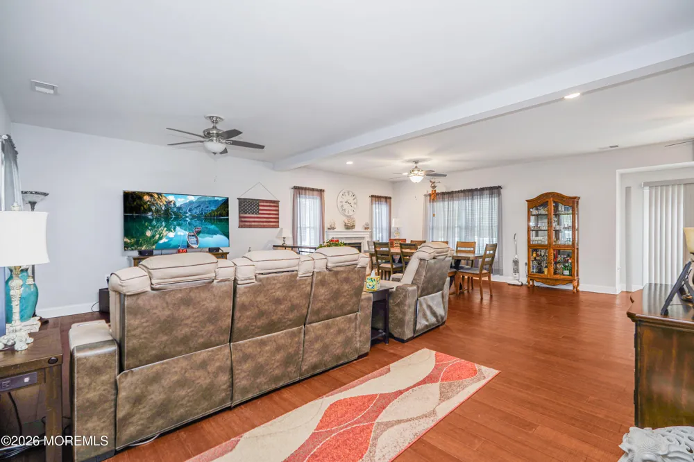 741 Beach Avenue Beachwood, NJ 08722