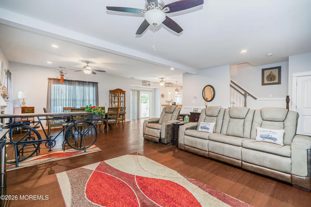 741 Beach Avenue Beachwood, NJ 08722