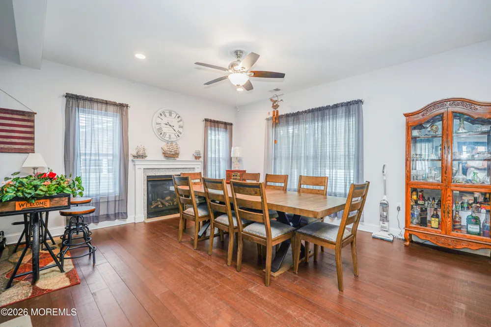 741 Beach Avenue Beachwood, NJ 08722