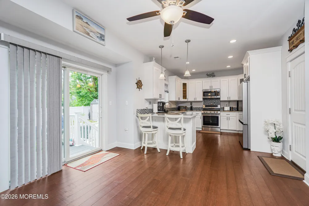 741 Beach Avenue Beachwood, NJ 08722