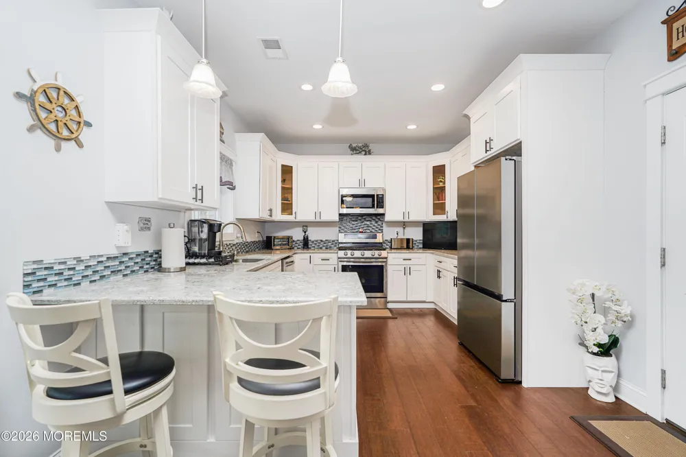 741 Beach Avenue Beachwood, NJ 08722