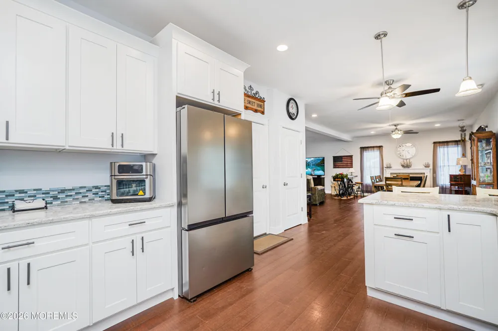 741 Beach Avenue Beachwood, NJ 08722