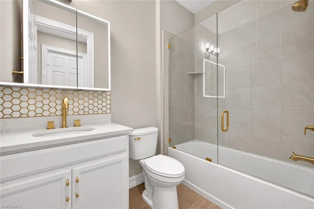 1108 ENBROOK LOOP Naples, FL 34114