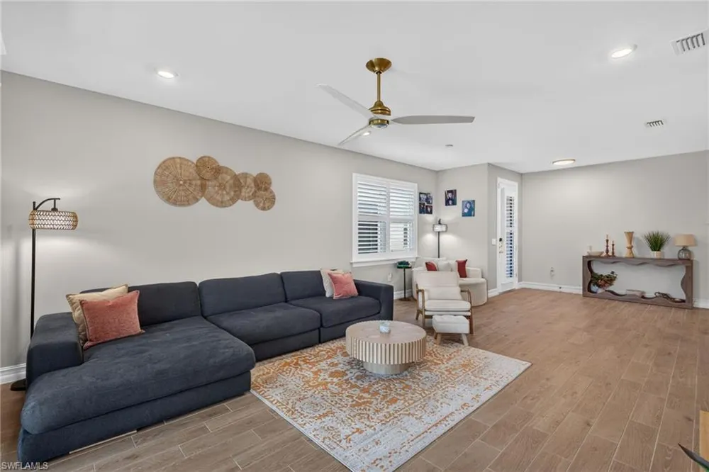 1108 ENBROOK LOOP Naples, FL 34114