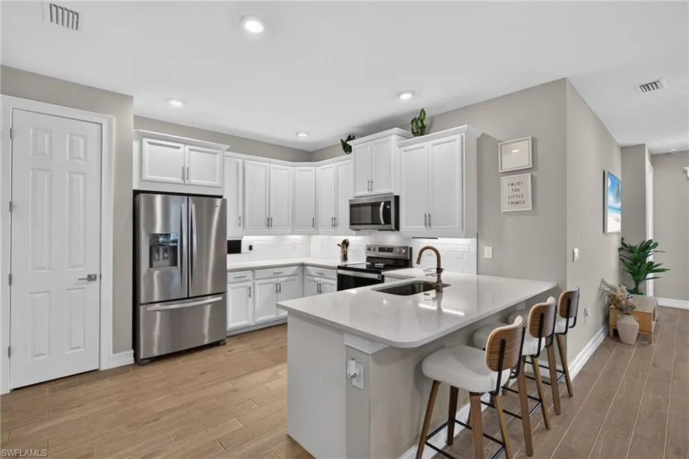 1108 ENBROOK LOOP Naples, FL 34114