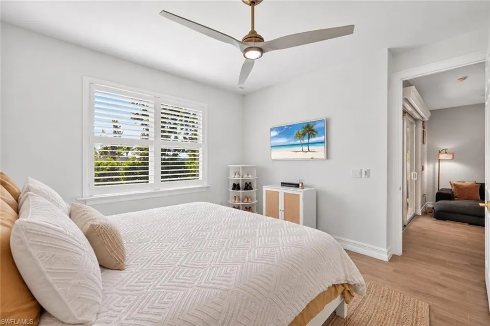 1108 ENBROOK LOOP Naples, FL 34114