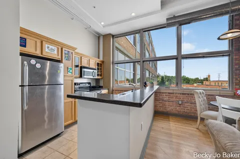 930 Washington Avenue #3M
