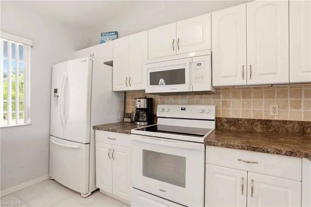 1723 Reuven Circle #2004 Naples, FL 34112