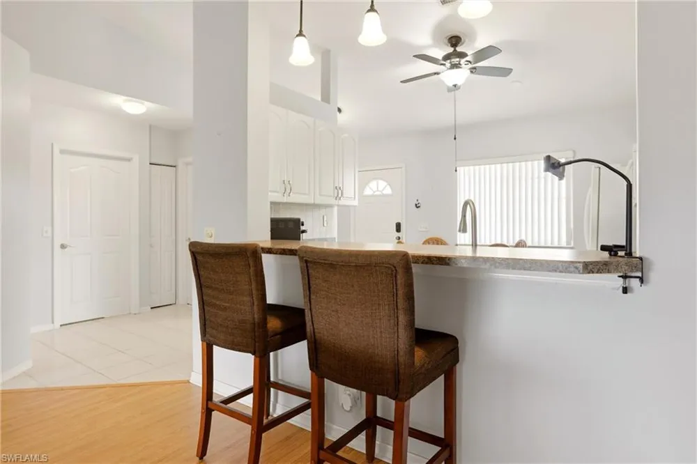 1723 Reuven Circle #2004 Naples, FL 34112