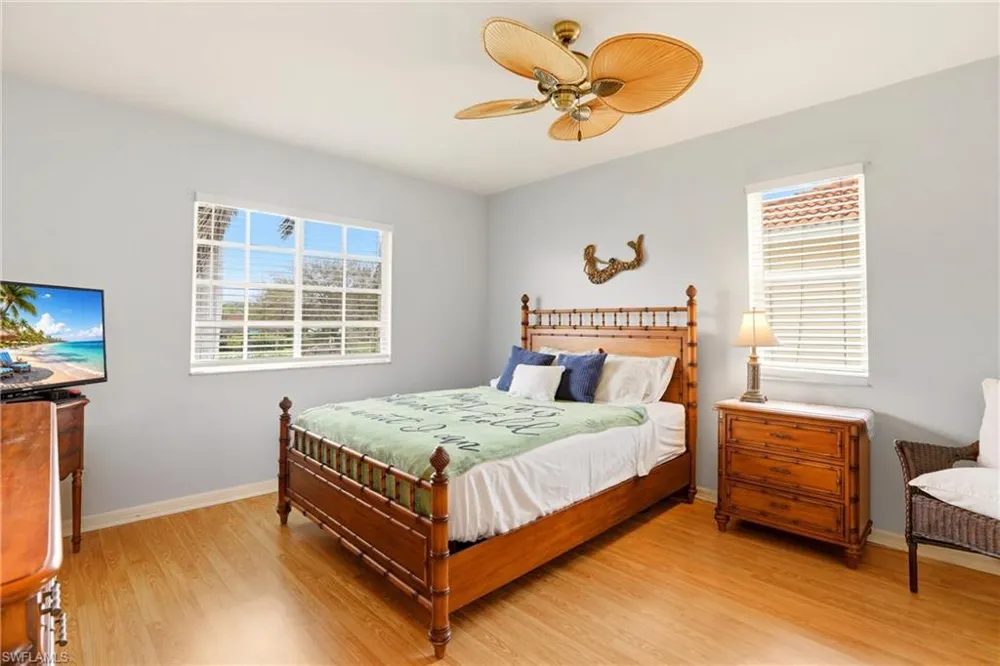 1723 Reuven Circle #2004 Naples, FL 34112