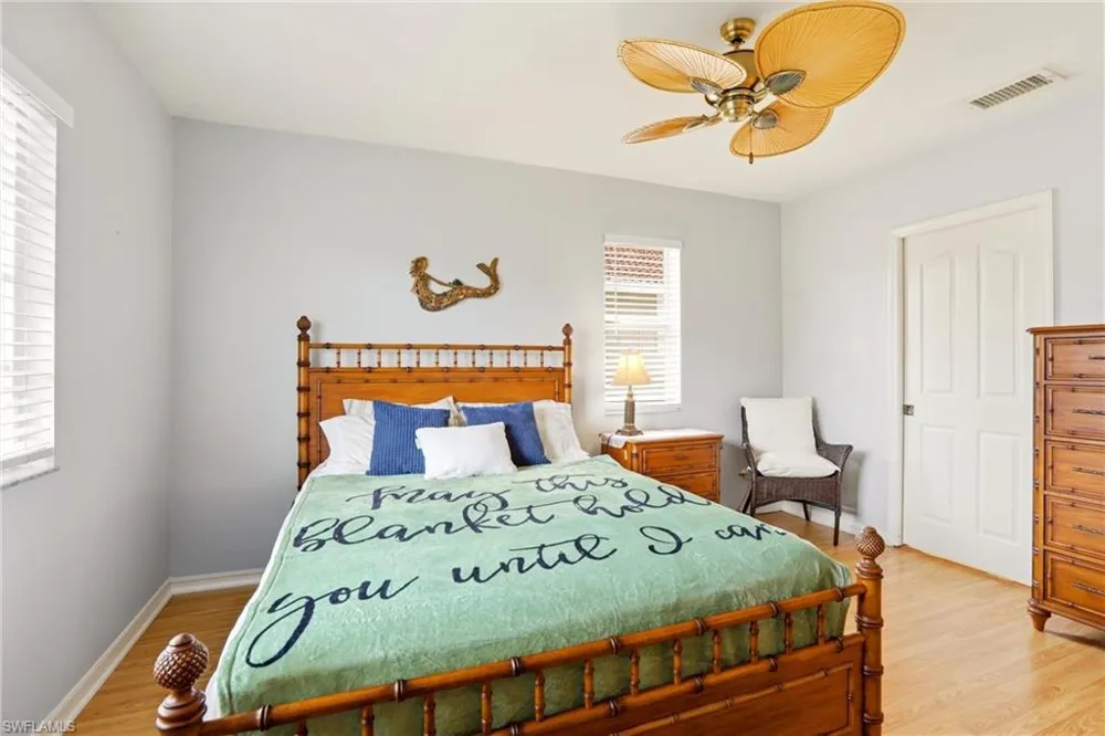 1723 Reuven Circle #2004 Naples, FL 34112