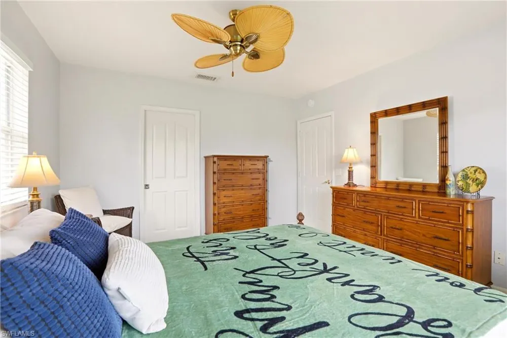 1723 Reuven Circle #2004 Naples, FL 34112