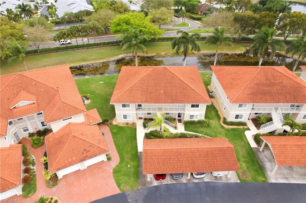 1723 Reuven Circle #2004 Naples, FL 34112