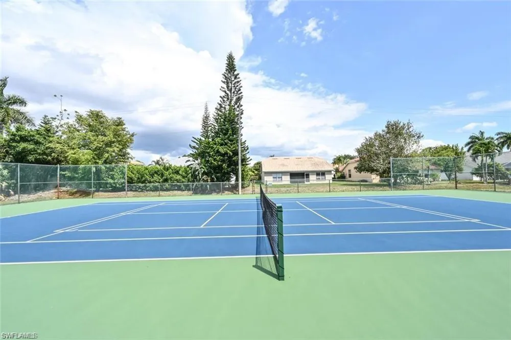1723 Reuven Circle #2004 Naples, FL 34112