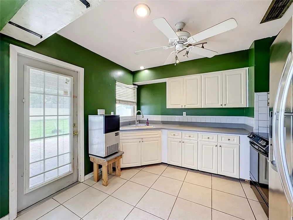 839 SOUTHERN PINE LANE Sarasota, FL 34243