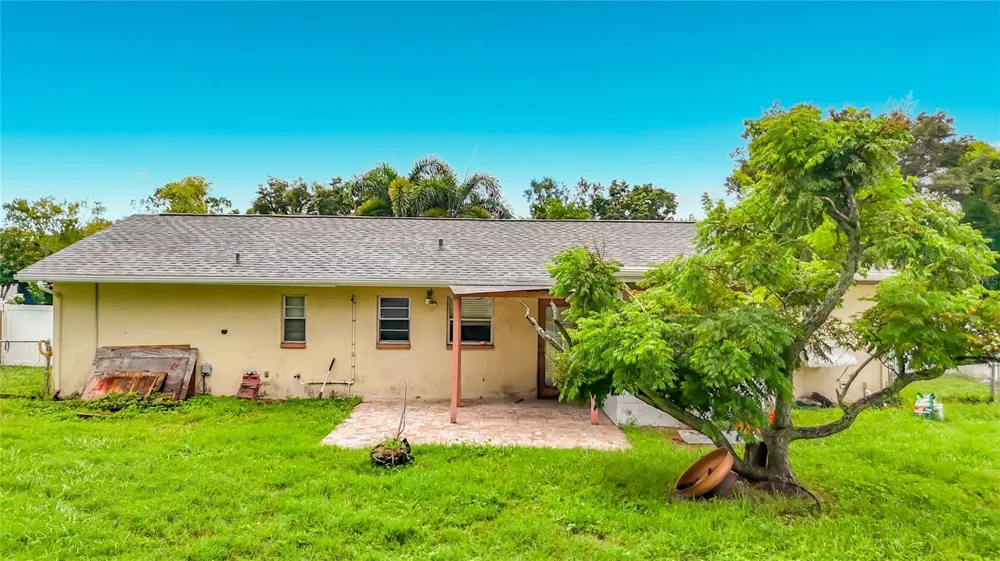 839 SOUTHERN PINE LANE Sarasota, FL 34243