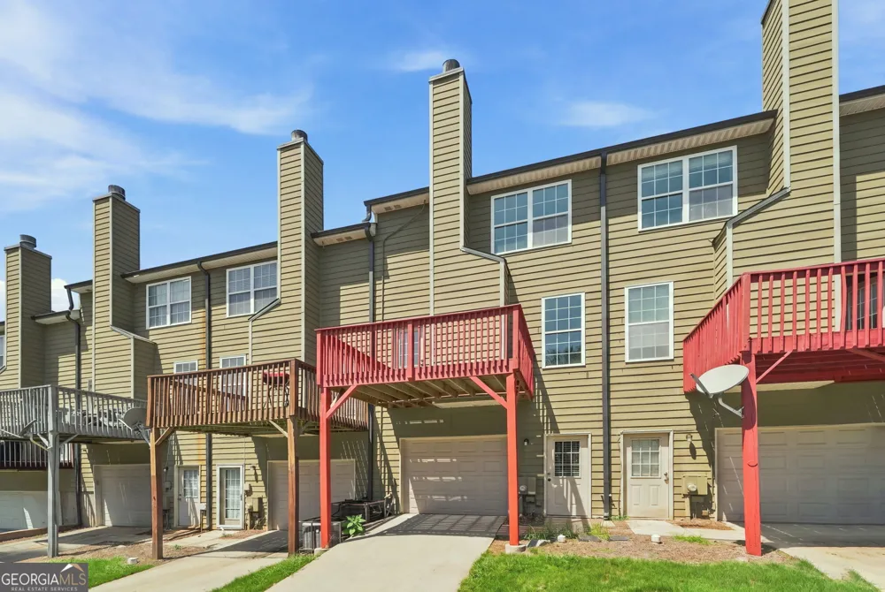 9051 Bayrose CIR East Point, GA 30344