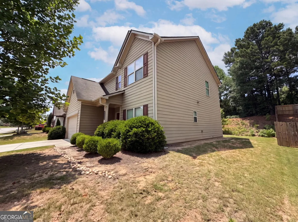 821 Walnut Woods DR Braselton, GA 30517