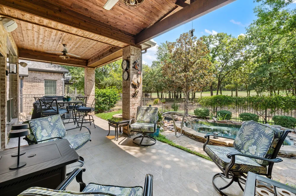 8424 Jefferson Way Lantana, TX 76226