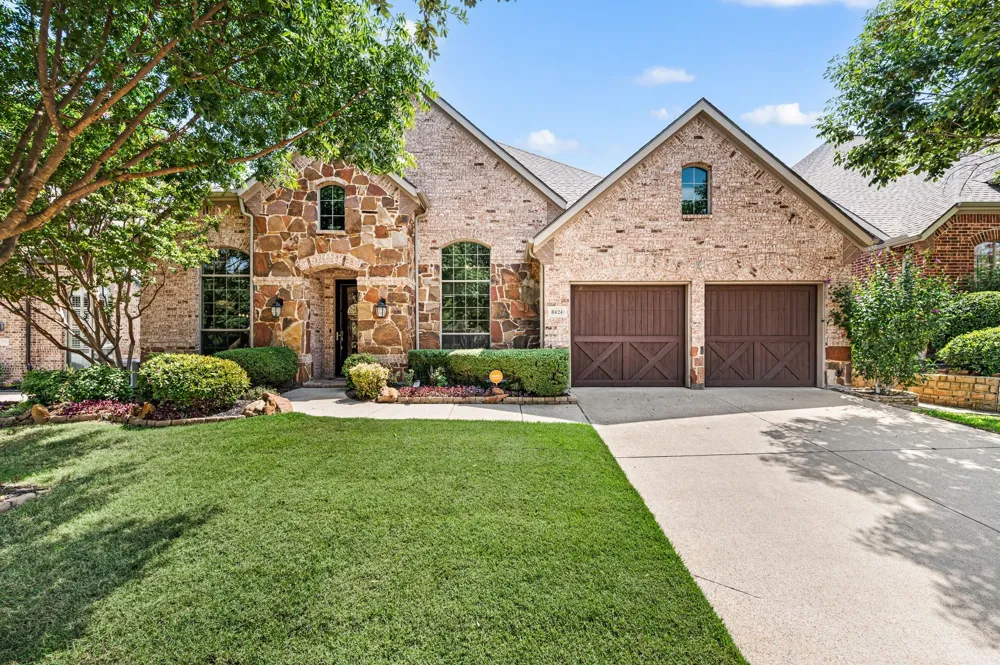 8424 Jefferson Way Lantana, TX 76226