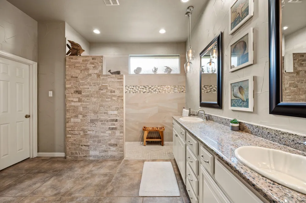 8424 Jefferson Way Lantana, TX 76226
