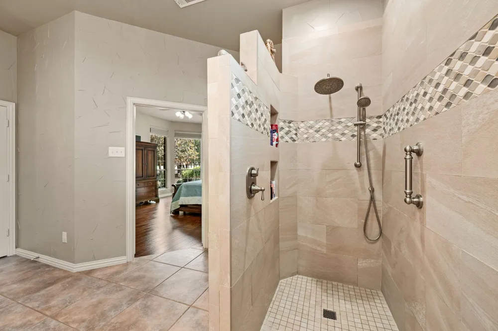 8424 Jefferson Way Lantana, TX 76226