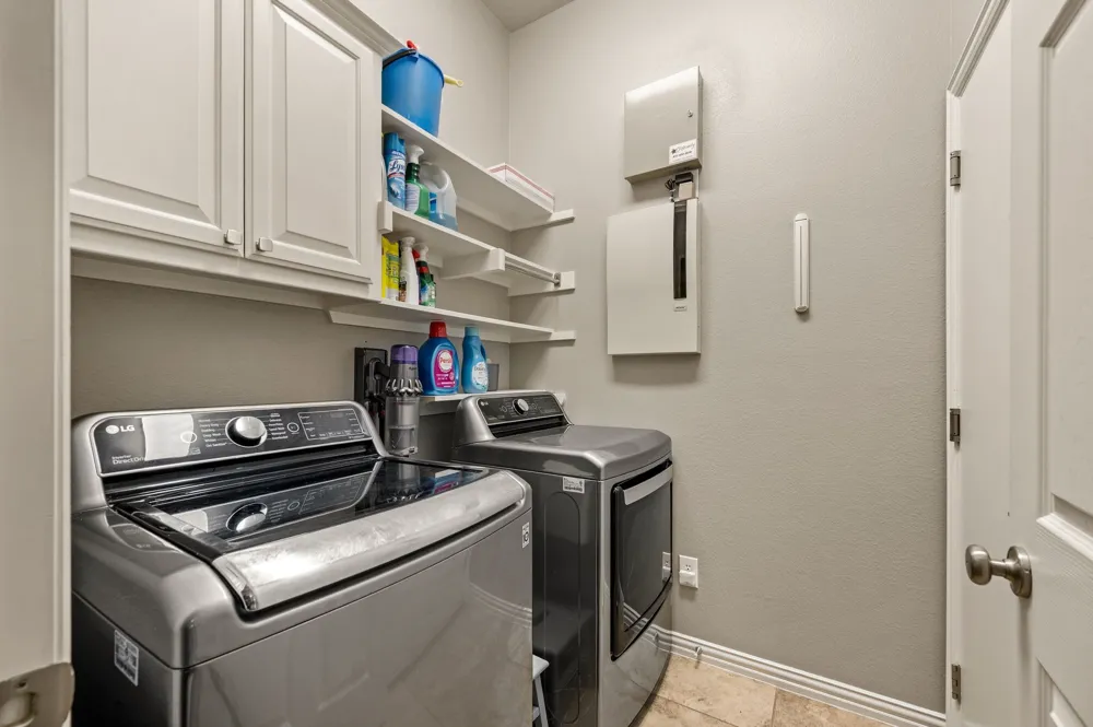 8424 Jefferson Way Lantana, TX 76226