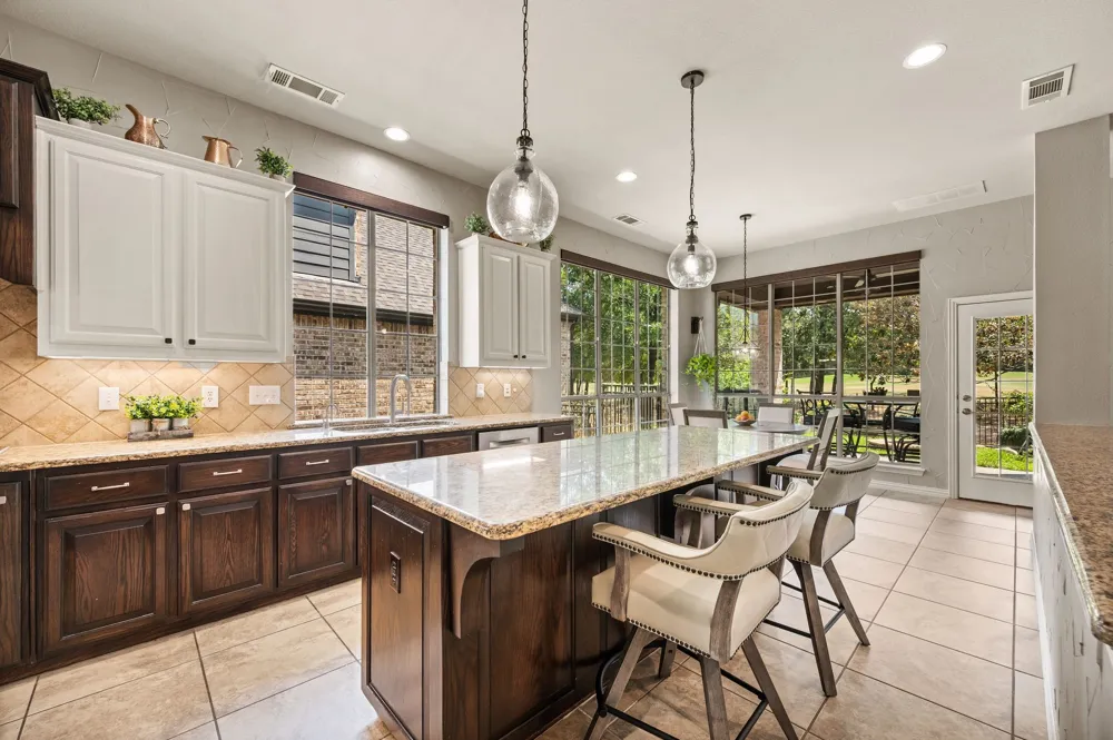 8424 Jefferson Way Lantana, TX 76226