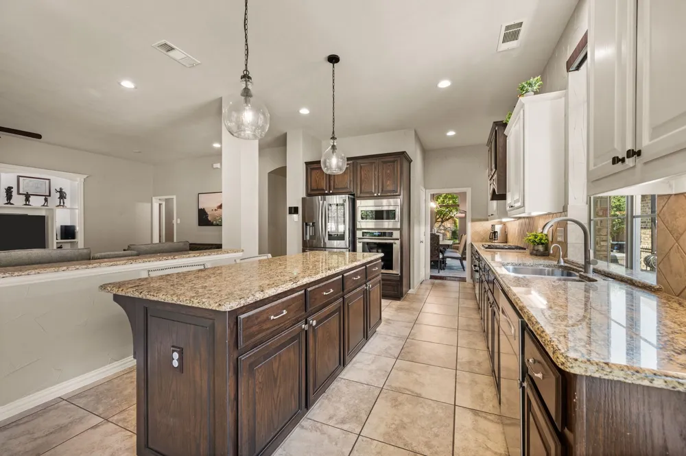 8424 Jefferson Way Lantana, TX 76226