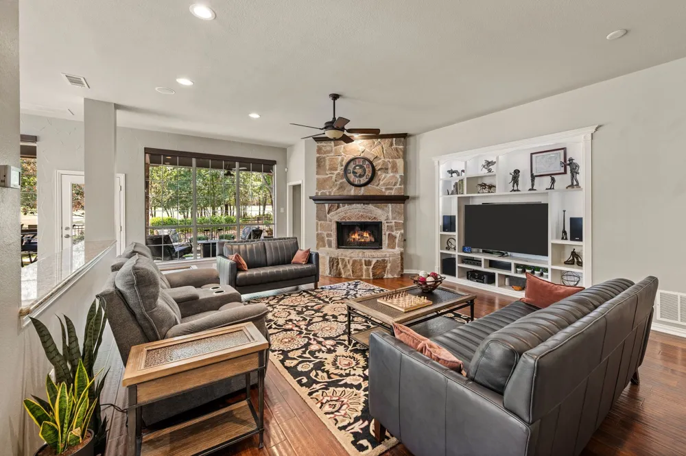 8424 Jefferson Way Lantana, TX 76226