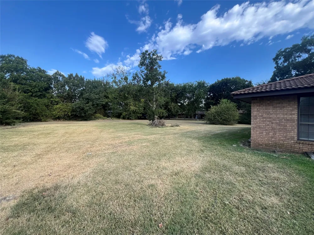 2318 Alexander Street Sherman, TX 75092