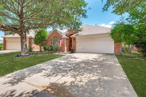 2205 Killarney Drive