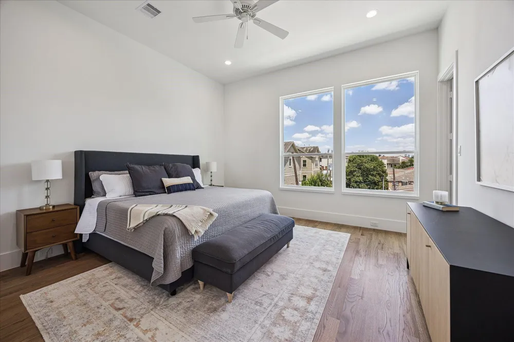306 Fowler Street Houston, TX 77007