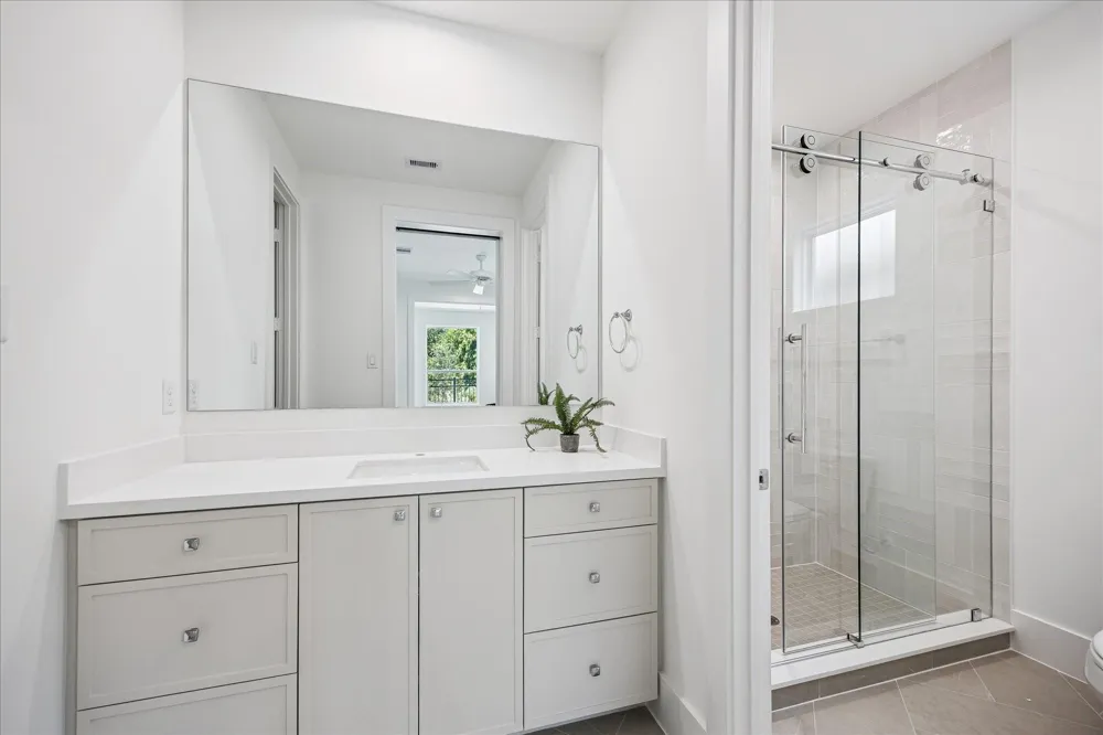 306 Fowler Street Houston, TX 77007