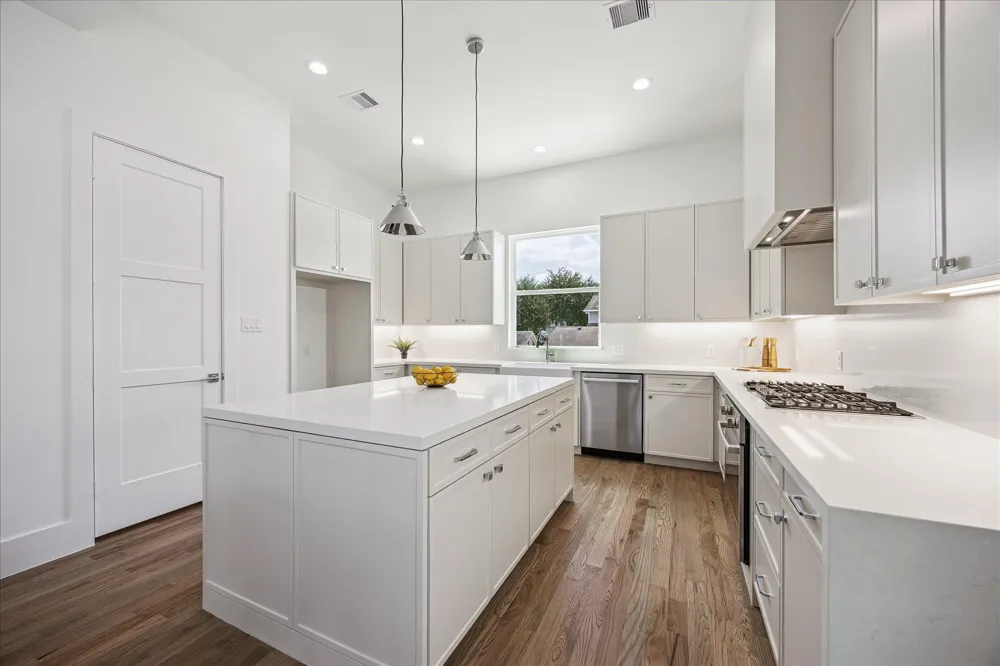 306 Fowler Street Houston, TX 77007