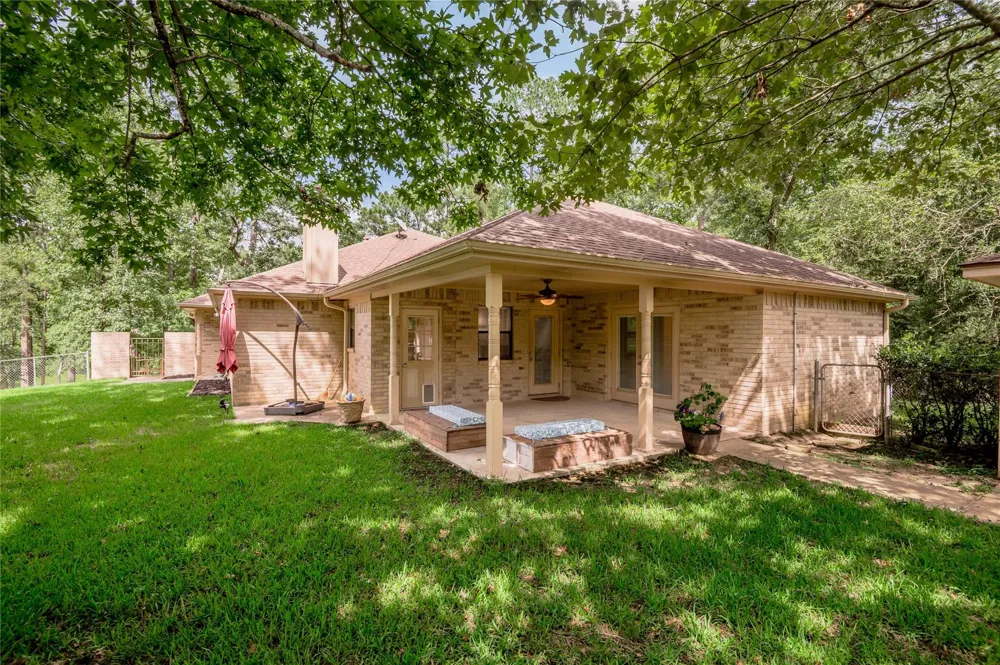2232 Azalea Circle BLANK Huntsville, TX 77340