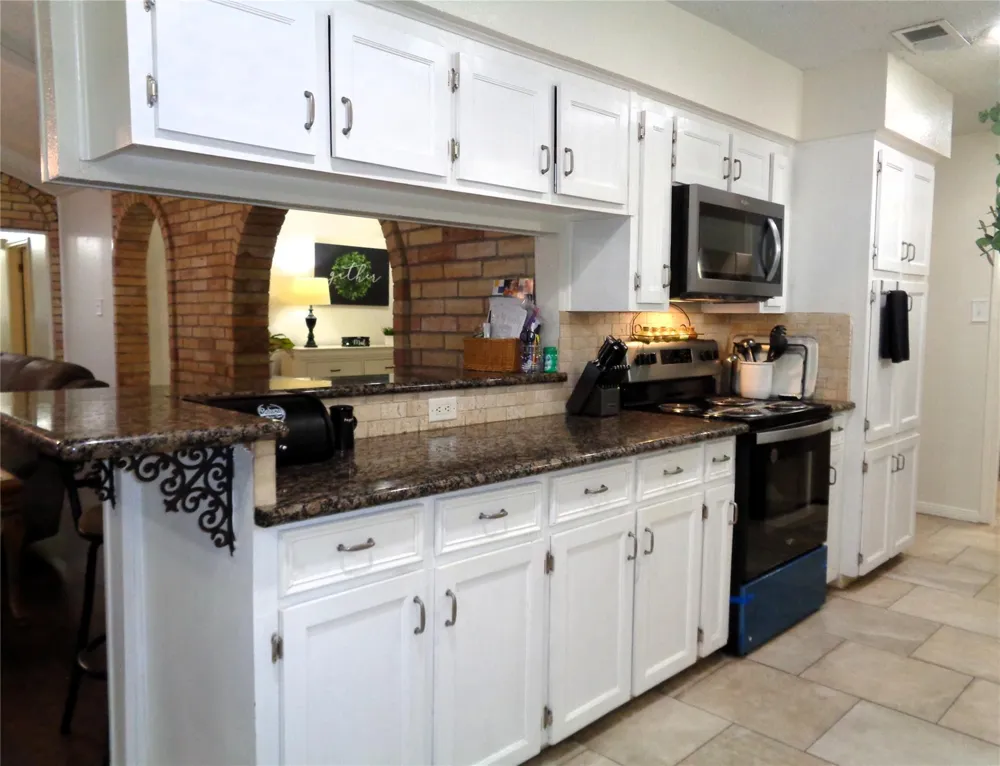 2502 20th Street Texas City, TX 77590
