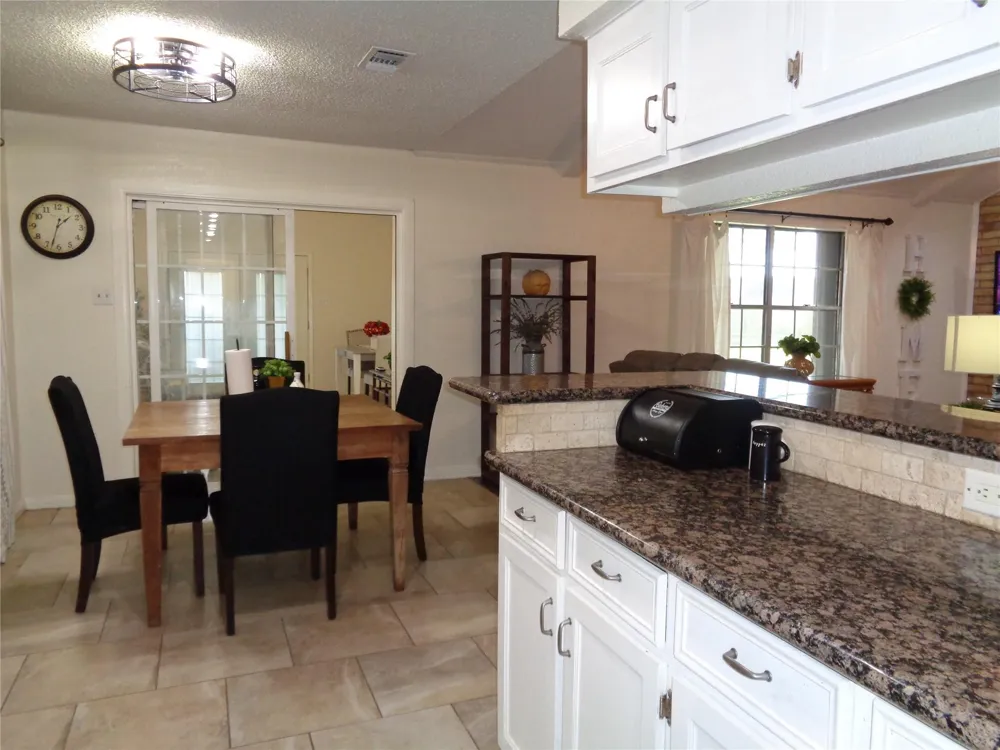 2502 20th Street Texas City, TX 77590