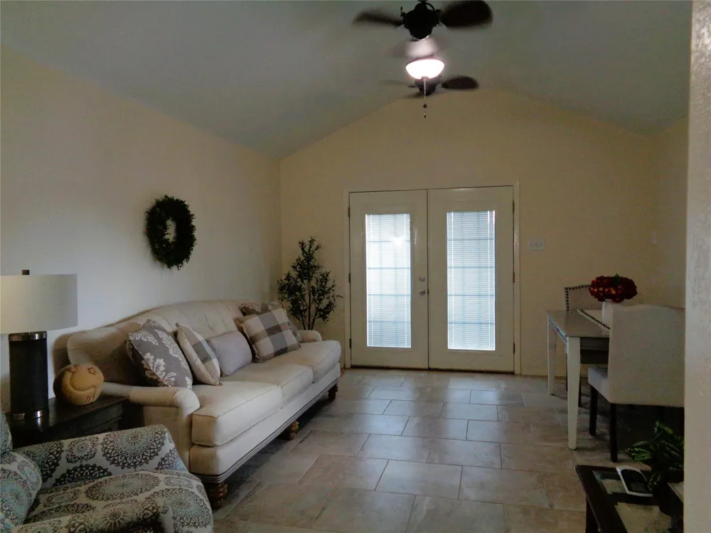 2502 20th Street Texas City, TX 77590