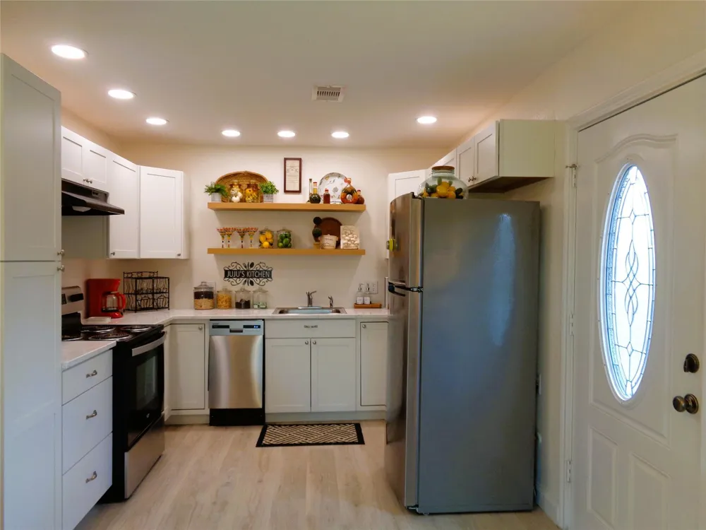2502 20th Street Texas City, TX 77590