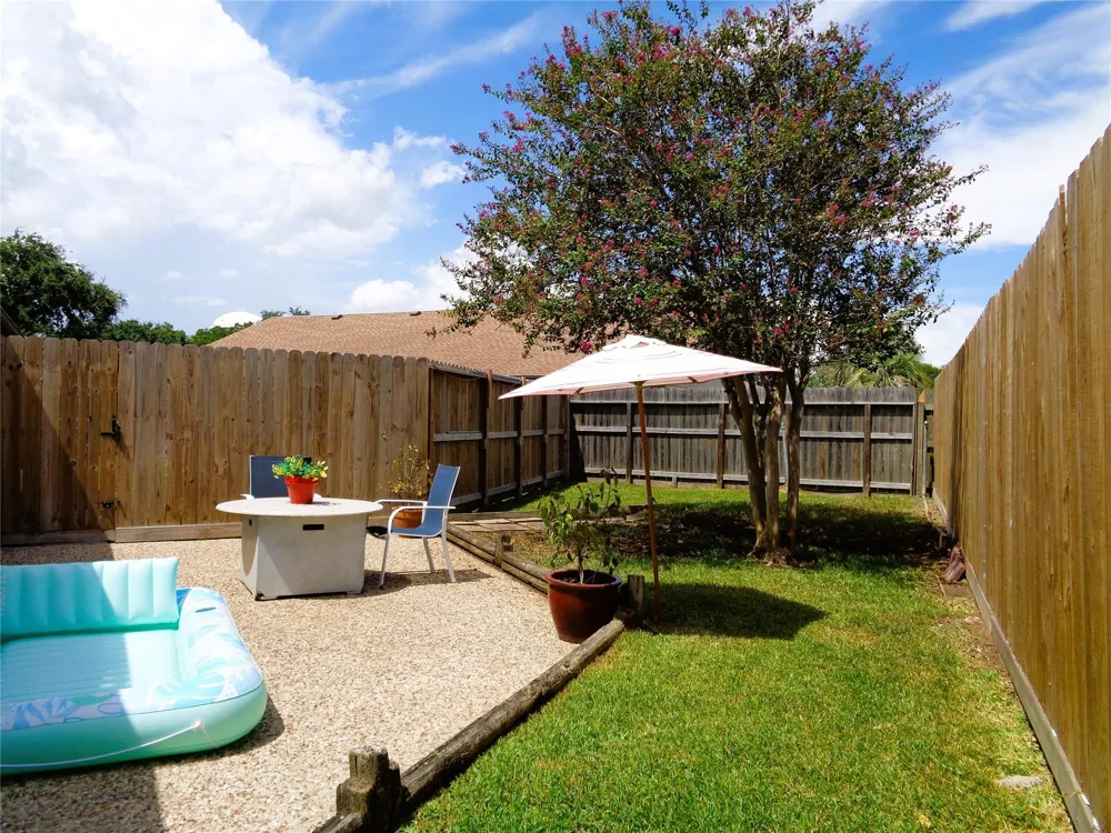 2502 20th Street Texas City, TX 77590