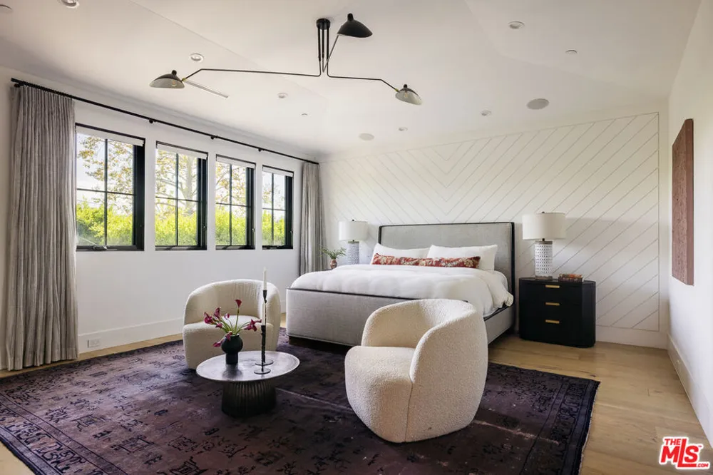 12406 Milbank Street Los Angeles, CA 91604