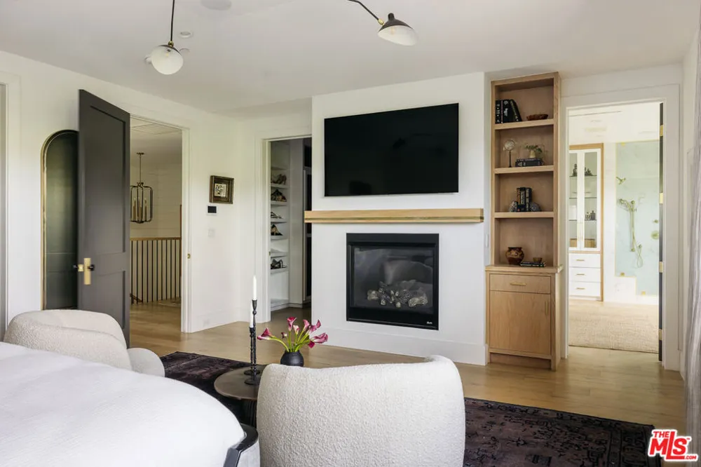 12406 Milbank Street Los Angeles, CA 91604