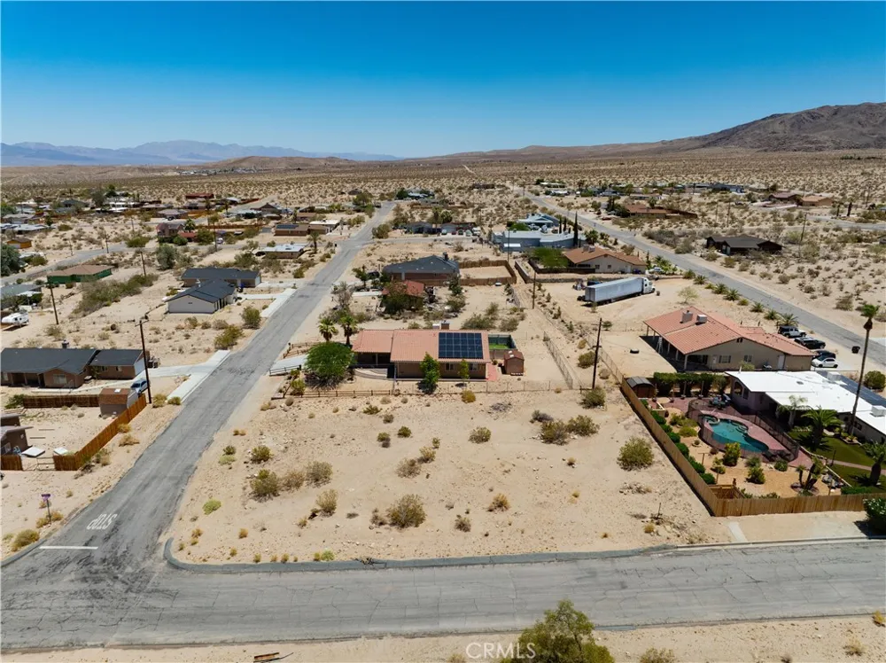 74811 Aladdin Drive 29 Palms, CA 92277