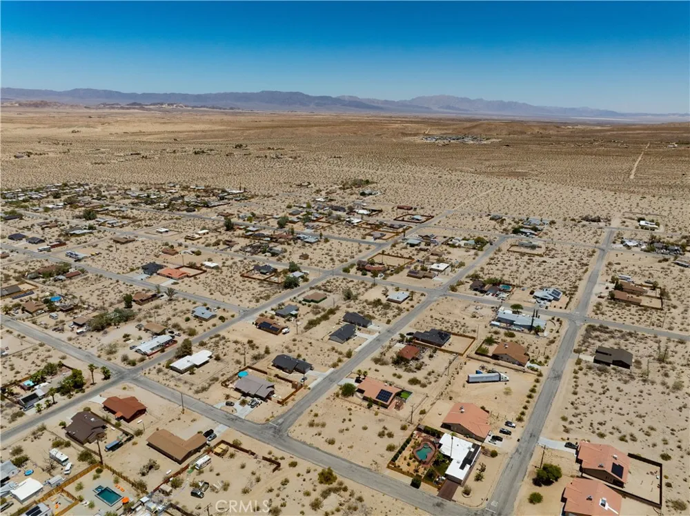 74811 Aladdin Drive 29 Palms, CA 92277